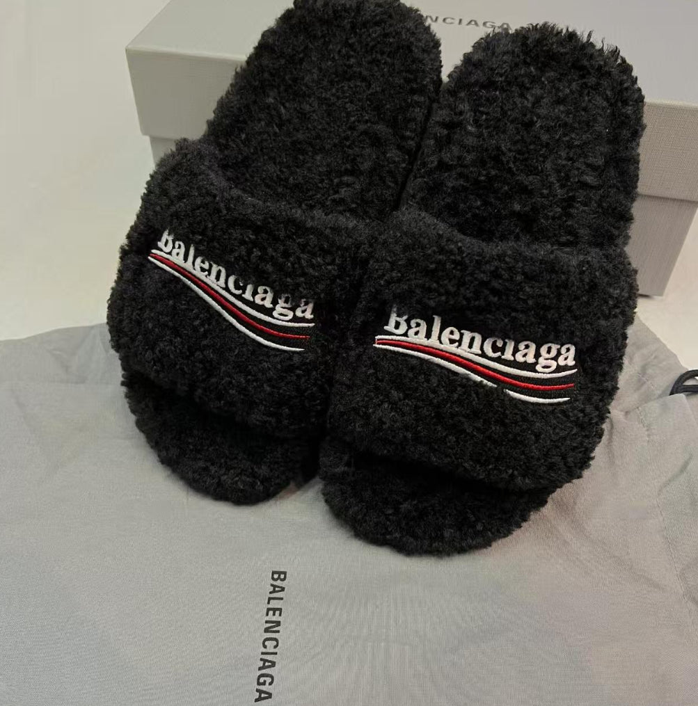 Balenciaga Trendy Slides