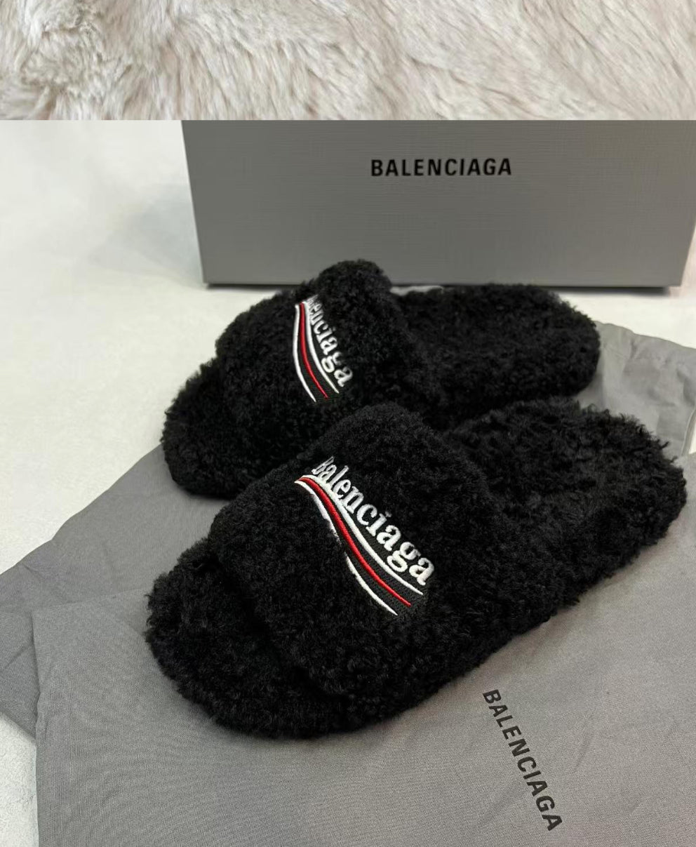 Balenciaga Trendy Slides