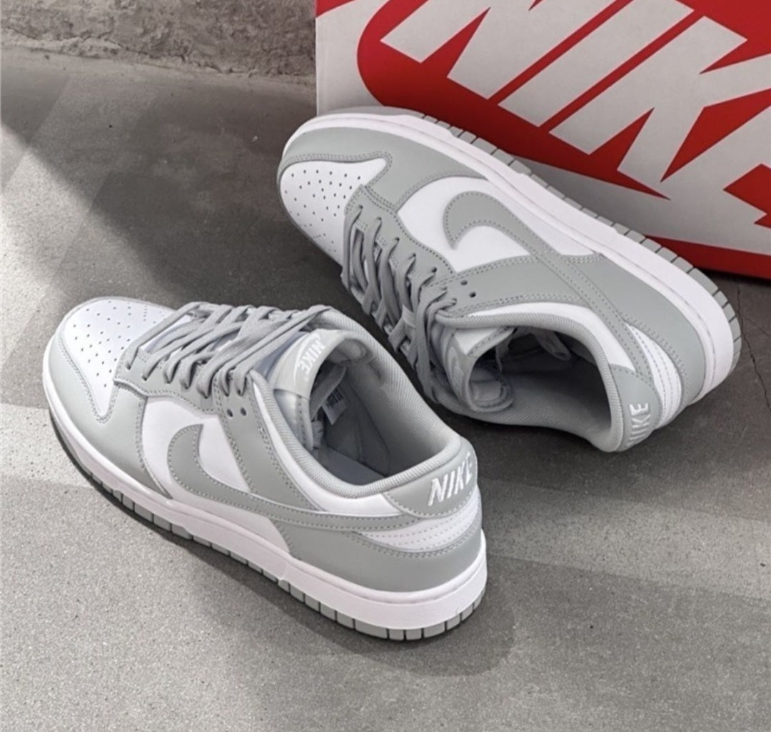 Nike Dunk Low "Grey Fog"