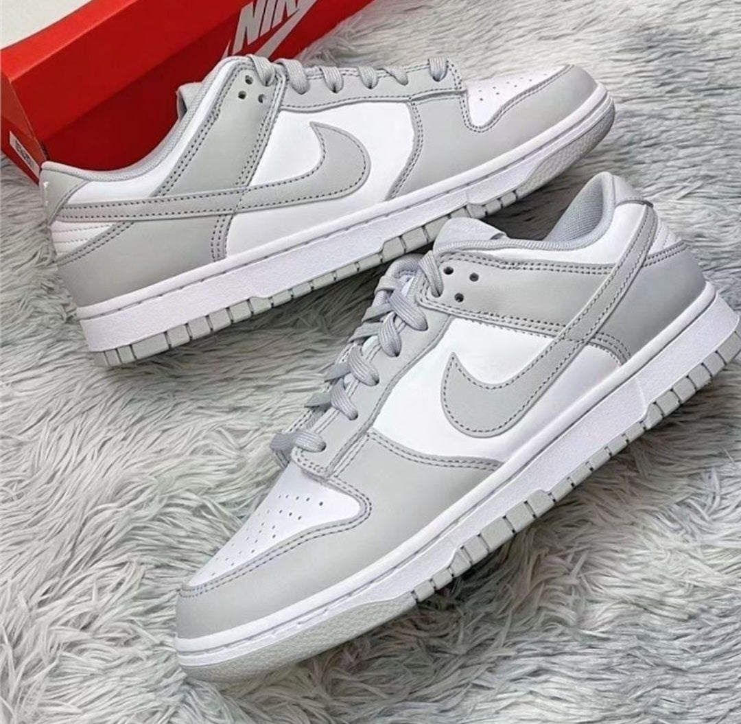Nike Dunk Low "Grey Fog"